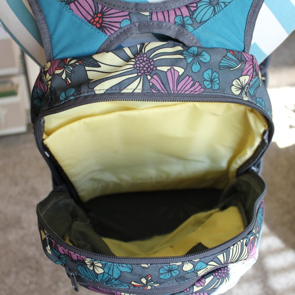 Dakine Backpack - image 7